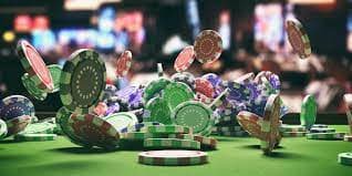Antarmuka aplikasi mobile jasa hoki menampilkan live-dealer studio HD dengan tombol navigasi untuk blackjack, roulette, dan permainan lainnya